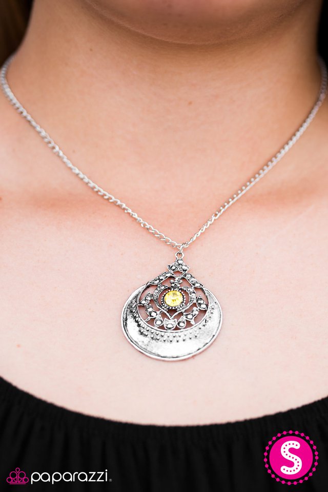 Paparazzi One In A Medallion Yellow Necklace And Earring Set