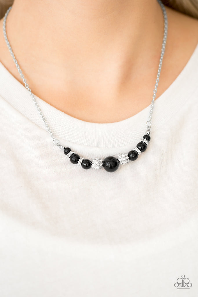 The big leaguer black shop necklace paparazzi