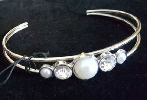 Wedding waltz white bracelet Clearance