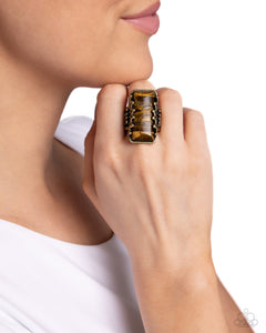 Paparazzi "Scalloped Stone" Brass Ring Paparazzi Jewelry