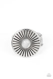 Paparazzi "Everglade Eden" White Ring Paparazzi Jewelry
