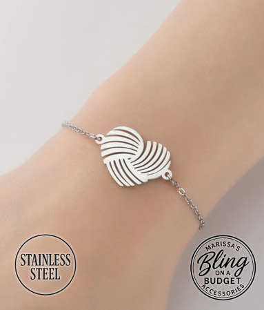 Palm Heart 18k Gold Plated Bracelet Paparazzi Jewelry