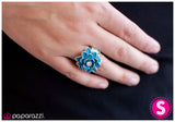 Paparazzi "Ocean Blooms" ring Paparazzi Jewelry