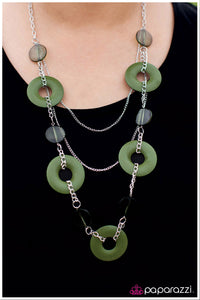 Paparazzi "Going Green" necklace Paparazzi Jewelry