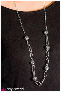 Paparazzi "Keep It Under Wraps" necklace Paparazzi Jewelry