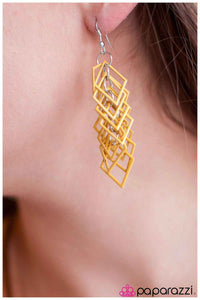 Paparazzi "Shape Up" earring Paparazzi Jewelry