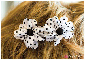 Paparazzi "The Perfect Pair" hair clip Paparazzi Jewelry