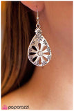 Paparazzi "Daisy Chain" earring Paparazzi Jewelry
