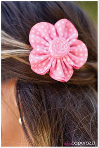 Paparazzi "Spot On" hair clip Paparazzi Jewelry