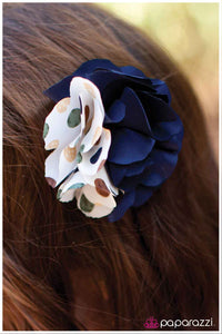 Paparazzi "Hit the Books" hair clip Paparazzi Jewelry