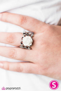 Paparazzi "Fleur De Fashion" White Ring Paparazzi Jewelry
