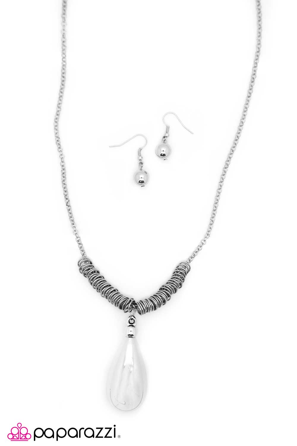 A silver spell on sale necklace paparazzi