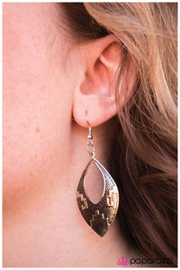 Paparazzi "On the Mesa" earring Paparazzi Jewelry