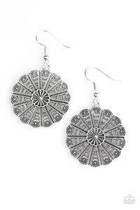 Paparazzi "Wildflower Wonder" Silver Earrings Paparazzi Jewelry