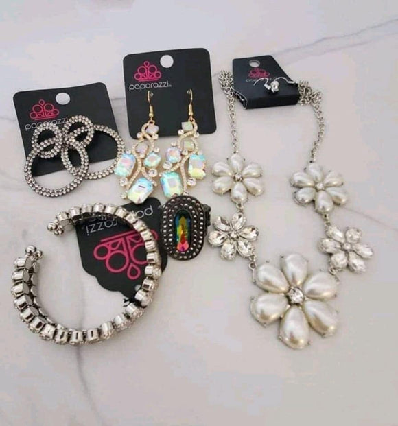 Paparazzi December Life Of The Party OIL SPILL 5 Piece Set Necklace & Earring Bracelet Paparazzi Jewelry