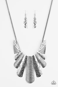 Paparazzi VINTAGE VAULT "Untamed" Silver Necklace & Earring Set Paparazzi Jewelry