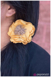 Paparazzi "Pucker Up, Buttercup" hair clip Paparazzi Jewelry