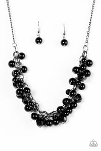 Paparazzi VINTAGE VAULT "Time To RUNWAY" Black Necklace & Earring Set Paparazzi Jewelry