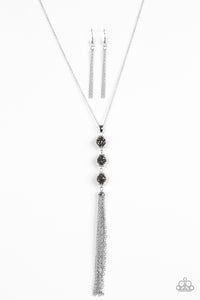 Paparazzi "The DIVA Wears Prada" Silver Necklace & Earring Set Paparazzi Jewelry