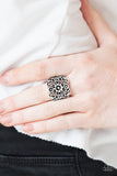 Paparazzi VINTAGE VAULT "Divinely Daisy" Silver Ring Paparazzi Jewelry