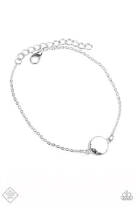 Paparazzi "Basic Beauty" FASHION FIX Silver Bracelet Paparazzi Jewelry