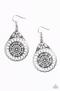 Paparazzi "Perfectly Paradise" White Earrings Paparazzi Jewelry