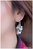 Paparazzi "In the Spotlight" earring Paparazzi Jewelry