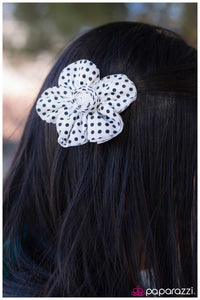 Paparazzi "Spot On - White" hair clip Paparazzi Jewelry