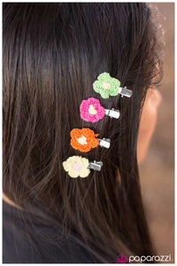 Paparazzi "Close Knit" Multi 001XX Hair Clip Paparazzi Jewelry