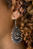 Paparazzi VINTAGE VAULT "Blooming Bora Bora" Silver Earrings Paparazzi Jewelry