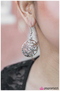 Paparazzi "Playing the Field" earring Paparazzi Jewelry