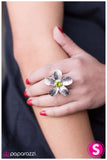 Paparazzi "I Am An Island - Green" ring Paparazzi Jewelry