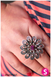 Paparazzi "Grown So Fond Of You" ring Paparazzi Jewelry