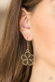 Paparazzi VINTAGE VAULT "No Common Daisy" Brass Necklace & Earring Set Paparazzi Jewelry