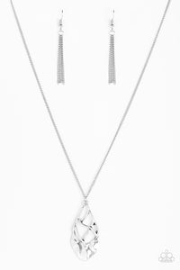 Paparazzi VINTAGE VAULT "Swank Bank" Silver Necklace & Earring Set Paparazzi Jewelry