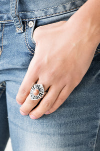 Paparazzi VINTAGE VAULT "HOMESTEAD For The Weekend" Brown Ring Paparazzi Jewelry