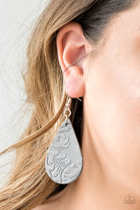 Paparazzi "Feelin Groovy" Silver Earrings Paparazzi Jewelry