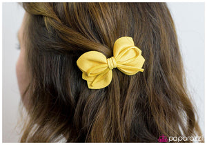 Paparazzi "Leaps and Bounds - Yellow" hair clip Paparazzi Jewelry