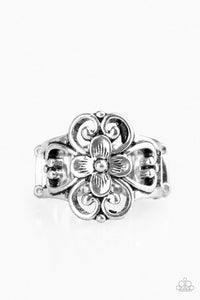 Paparazzi "Summer Eden" Silver Ring Paparazzi Jewelry