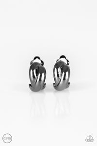 Paparazzi VINTAGE VAULT "Dining Out" Black Clip On Earrings Paparazzi Jewelry