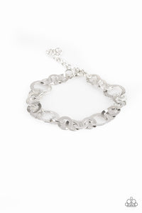 Paparazzi VINTAGE VAULT "Modern Movement " Silver Bracelet Paparazzi Jewelry