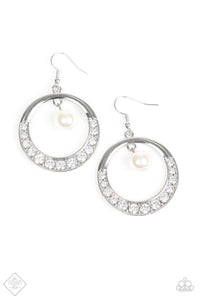 Paparazzi "The Icon-ista" FASHION FIX White Earrings Paparazzi Jewelry