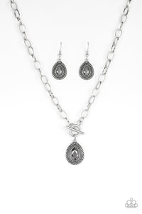 Paparazzi VINTAGE VAULT "Sheen Queen" Silver Necklace & Earring Set Paparazzi Jewelry