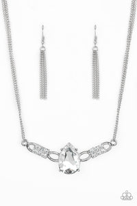 Paparazzi VINTAGE VAULT "Way To Make An Entrance" White EXCLUSIVE Necklace & Earring Set Paparazzi Jewelry