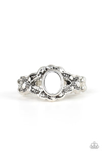 Paparazzi VINTAGE VAULT "Definitely DOT" White Ring Paparazzi Jewelry