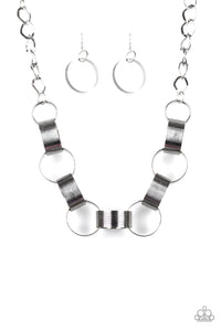 Paparazzi VINTAGE VAULT "Big Hit" Silver Necklace & Earring Set Paparazzi Jewelry