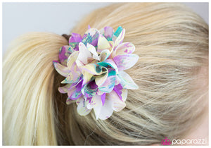 Paparazzi "Lei Away" hair clip Paparazzi Jewelry