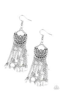 Paparazzi "Daisy Daydream" White Earrings Paparazzi Jewelry