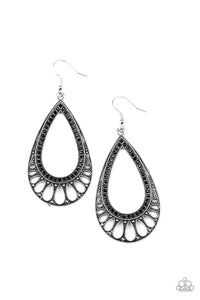 Paparazzi "Royal Finesse" Black Earrings Paparazzi Jewelry