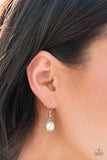 Paparazzi "Go-Getter Gleam" FASHION FIX White Necklace & Earring Set Paparazzi Jewelry